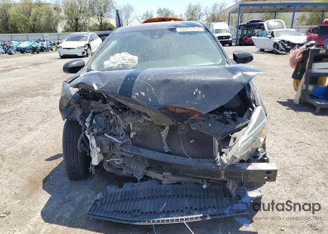 2019 Toyota Corolla L z USA, uszkodzony, nr VIN 2T1BURHE3KC185901